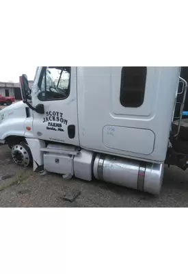 FREIGHTLINER CASCADIA 125 TANK, DEF/UREA