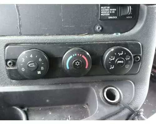 FREIGHTLINER CASCADIA 125 TEMPERATURE CONTROL