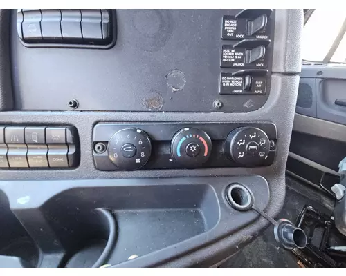 FREIGHTLINER CASCADIA 125 TEMPERATURE CONTROL