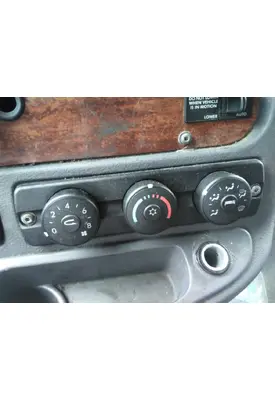 FREIGHTLINER CASCADIA 125 TEMPERATURE CONTROL