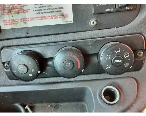 FREIGHTLINER CASCADIA 125 TEMPERATURE CONTROL