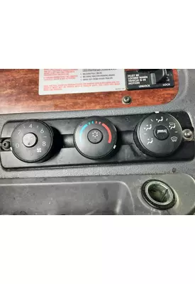 FREIGHTLINER CASCADIA 125 TEMPERATURE CONTROL