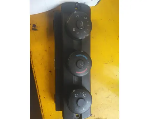 FREIGHTLINER CASCADIA 125 TEMPERATURE CONTROL