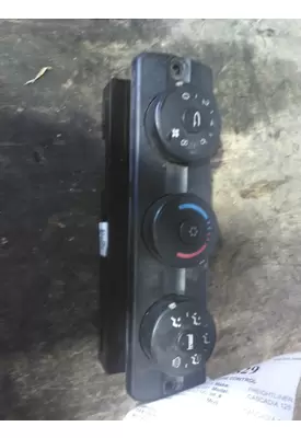 FREIGHTLINER CASCADIA 125 TEMPERATURE CONTROL