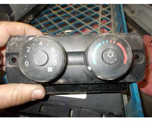 FREIGHTLINER CASCADIA 125 TEMPERATURE CONTROL