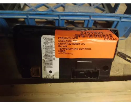 FREIGHTLINER CASCADIA 125 TEMPERATURE CONTROL