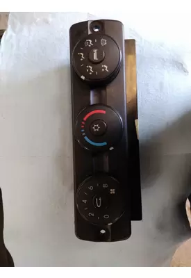 FREIGHTLINER CASCADIA 125 TEMPERATURE CONTROL