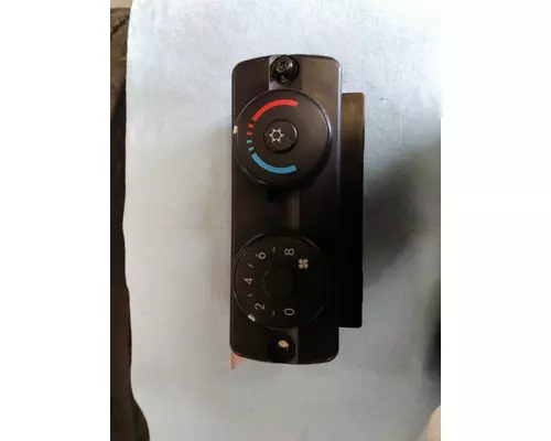 FREIGHTLINER CASCADIA 125 TEMPERATURE CONTROL