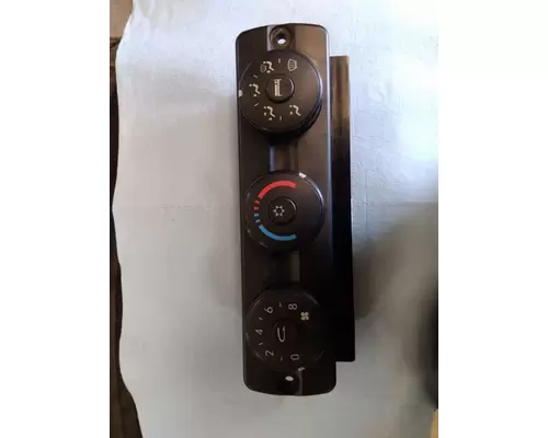 FREIGHTLINER CASCADIA 125 TEMPERATURE CONTROL