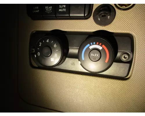 FREIGHTLINER CASCADIA 125 TEMPERATURE CONTROL