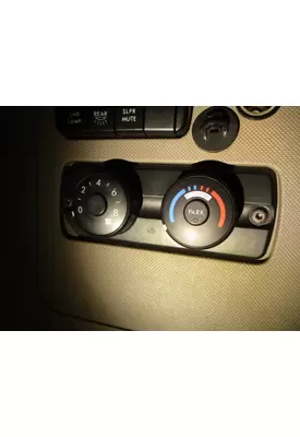 FREIGHTLINER CASCADIA 125 TEMPERATURE CONTROL