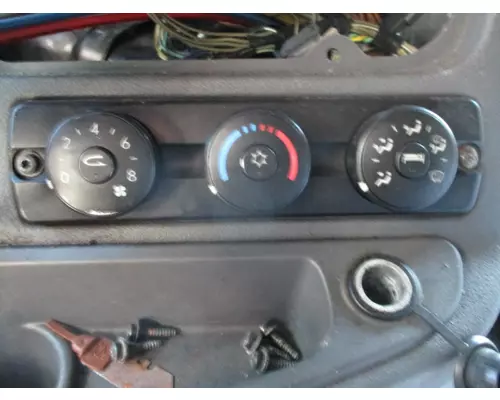 FREIGHTLINER CASCADIA 125 TEMPERATURE CONTROL