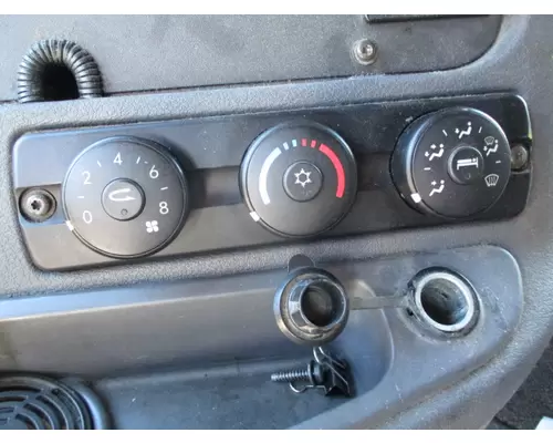 FREIGHTLINER CASCADIA 125 TEMPERATURE CONTROL