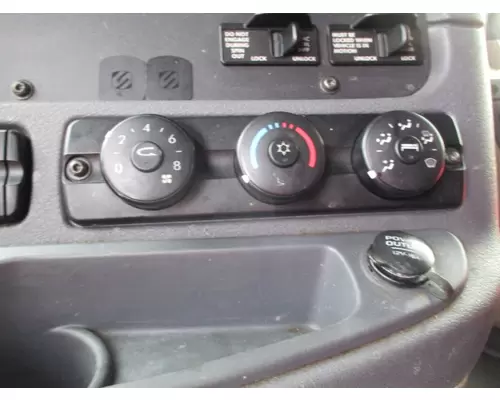 FREIGHTLINER CASCADIA 125 TEMPERATURE CONTROL