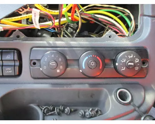 FREIGHTLINER CASCADIA 125 TEMPERATURE CONTROL