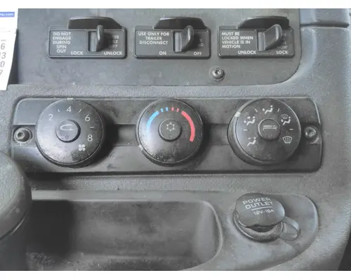 FREIGHTLINER CASCADIA 125 TEMPERATURE CONTROL