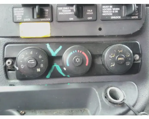 FREIGHTLINER CASCADIA 125 TEMPERATURE CONTROL