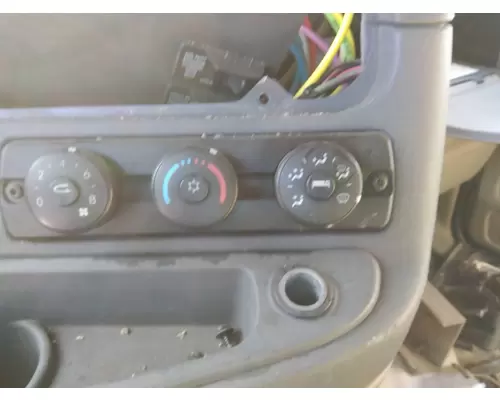 FREIGHTLINER CASCADIA 125 TEMPERATURE CONTROL