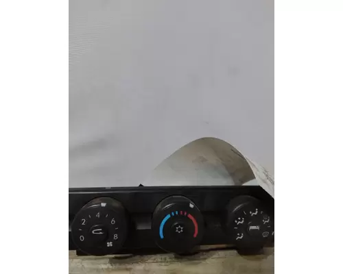 FREIGHTLINER CASCADIA 125 TEMPERATURE CONTROL