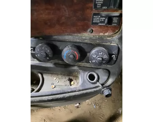 FREIGHTLINER CASCADIA 125 TEMPERATURE CONTROL