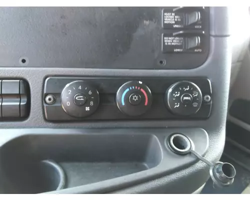 FREIGHTLINER CASCADIA 125 TEMPERATURE CONTROL