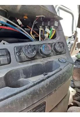 FREIGHTLINER CASCADIA 125 TEMPERATURE CONTROL