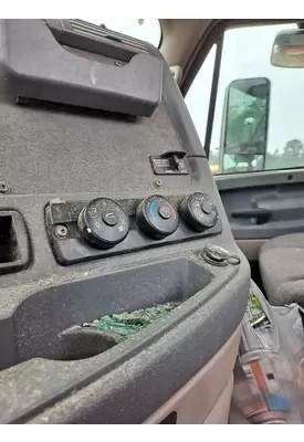 FREIGHTLINER CASCADIA 125 TEMPERATURE CONTROL