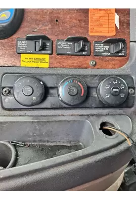 FREIGHTLINER CASCADIA 125 TEMPERATURE CONTROL