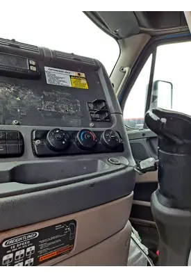 FREIGHTLINER CASCADIA 125 TEMPERATURE CONTROL