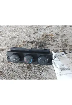 FREIGHTLINER CASCADIA 125 TEMPERATURE CONTROL