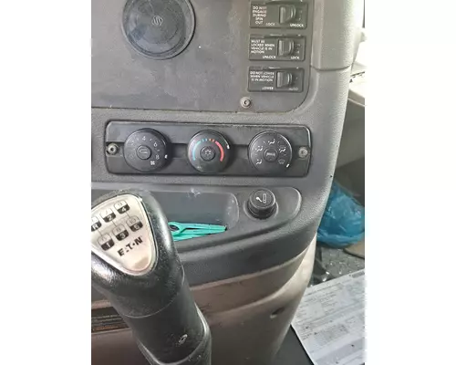 FREIGHTLINER CASCADIA 125 TEMPERATURE CONTROL