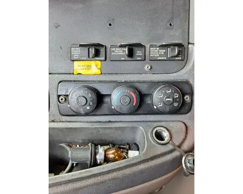FREIGHTLINER CASCADIA 125 TEMPERATURE CONTROL
