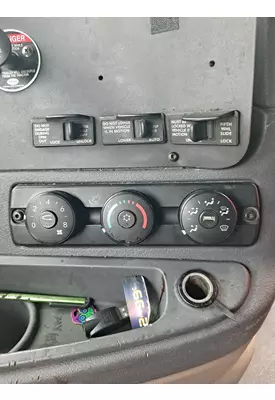 FREIGHTLINER CASCADIA 125 TEMPERATURE CONTROL