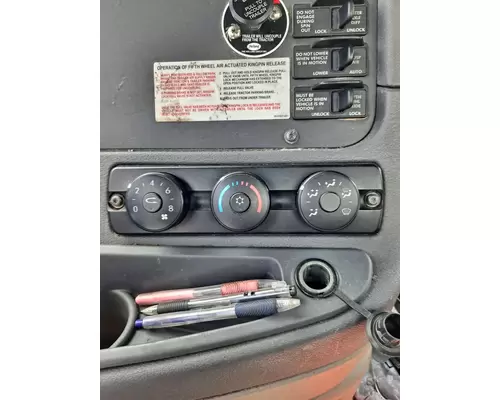 FREIGHTLINER CASCADIA 125 TEMPERATURE CONTROL