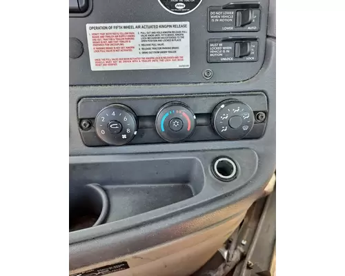 FREIGHTLINER CASCADIA 125 TEMPERATURE CONTROL