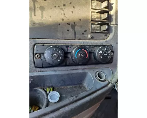 FREIGHTLINER CASCADIA 125 TEMPERATURE CONTROL