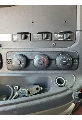 FREIGHTLINER CASCADIA 125 TEMPERATURE CONTROL