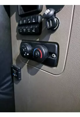 FREIGHTLINER CASCADIA 125 TEMPERATURE CONTROL