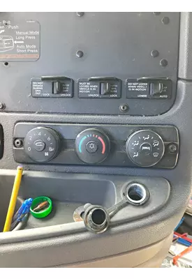 FREIGHTLINER CASCADIA 125 TEMPERATURE CONTROL