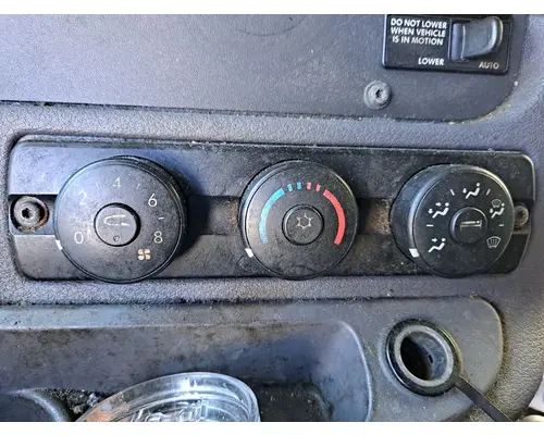 FREIGHTLINER CASCADIA 125 TEMPERATURE CONTROL