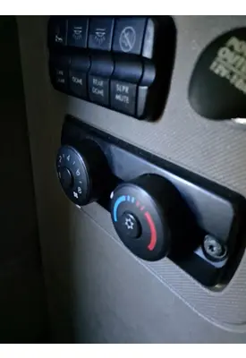 FREIGHTLINER CASCADIA 125 TEMPERATURE CONTROL