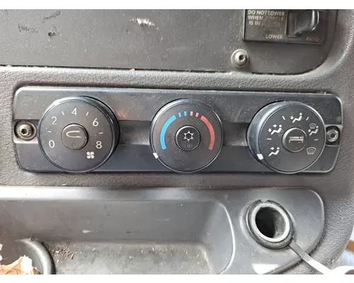 FREIGHTLINER CASCADIA 125 TEMPERATURE CONTROL