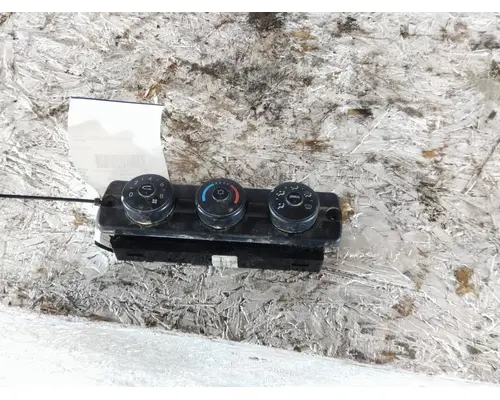 FREIGHTLINER CASCADIA 125 TEMPERATURE CONTROL