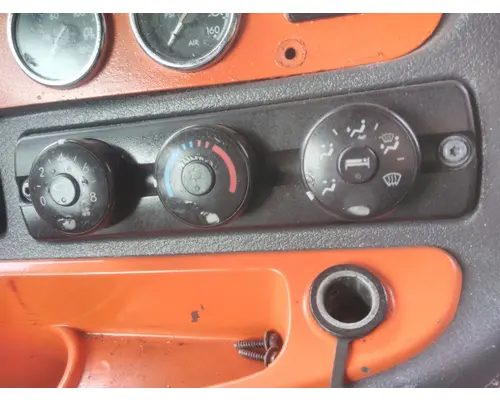 FREIGHTLINER CASCADIA 125 TEMPERATURE CONTROL