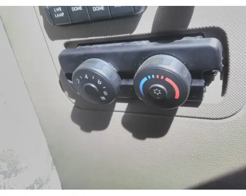 FREIGHTLINER CASCADIA 125 TEMPERATURE CONTROL