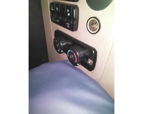 FREIGHTLINER CASCADIA 125 TEMPERATURE CONTROL