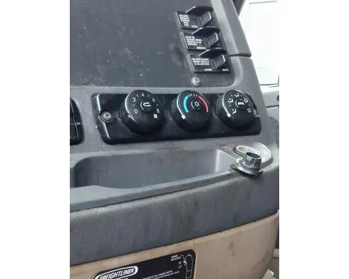 FREIGHTLINER CASCADIA 125 TEMPERATURE CONTROL