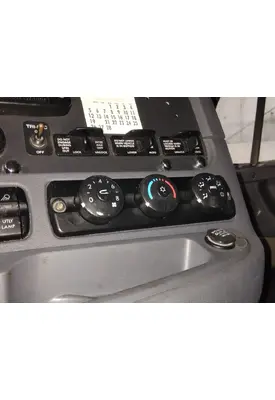 FREIGHTLINER CASCADIA 125 TEMPERATURE CONTROL