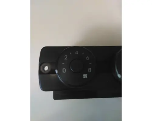 FREIGHTLINER CASCADIA 125 TEMPERATURE CONTROL