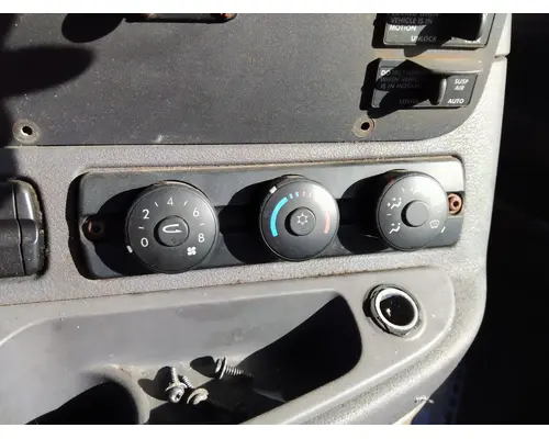 FREIGHTLINER CASCADIA 125 TEMPERATURE CONTROL